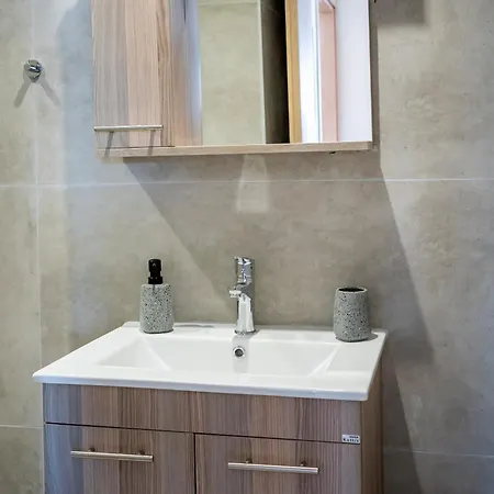 Appartement 1 Bedroom Koshomes1 *