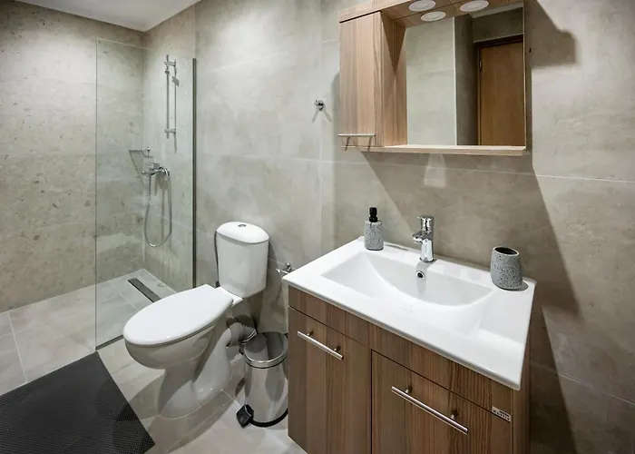 1 Bedroom Koshomes1 Апартаменты